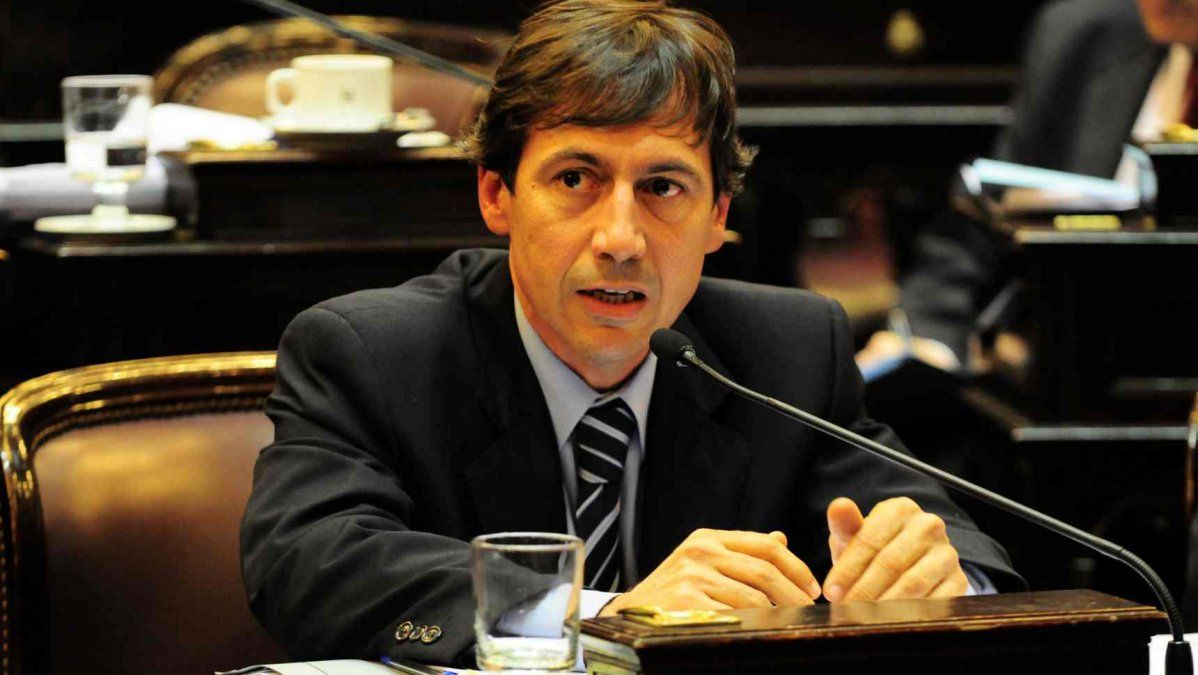 ¿Quién es Luis Naidenoff, el senador por Formosa que maneja el bloque de Cambiemos?