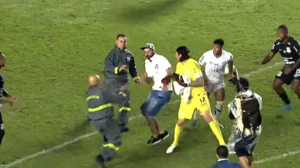 Incidentes en Santos - Corinthians.