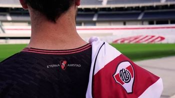 Un club europeo lanzó una camiseta inspirada en River: La misma sangre