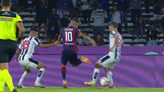 ¡A lo Román! El hermoso caño de Ricardo Centurión ante Talleres