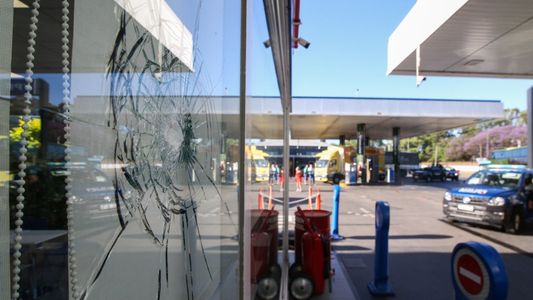 Rosario: las estaciones de servicio cerrarán a las 22 ante las reiteradas y desconcertantes balaceras