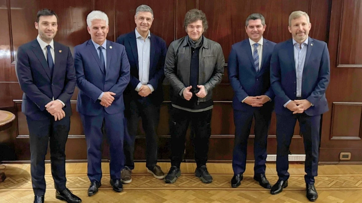 El presidente Javier Milei con gobernadores del PRO en Casa Rosada con los que discutió el Presupuesto 2025.