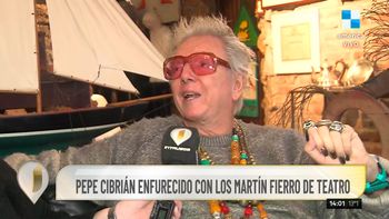 La furia de Pepe Cibrián con APTRA por los Martín Fierro de teatro.