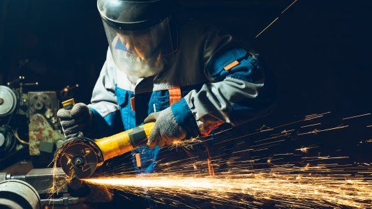 El Gobierno homologó la paritaria metalúrgica: aumento del 7,6% y cinco sumas fijas hasta agosto