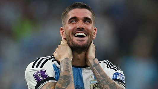 Se supo dónde está viviendo Rodrigo de Paul y la ubicación sorprendió a todos