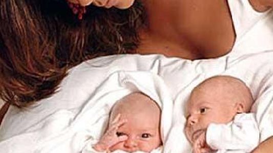 Florencia de la V respondió a las duras críticas por su maternidad