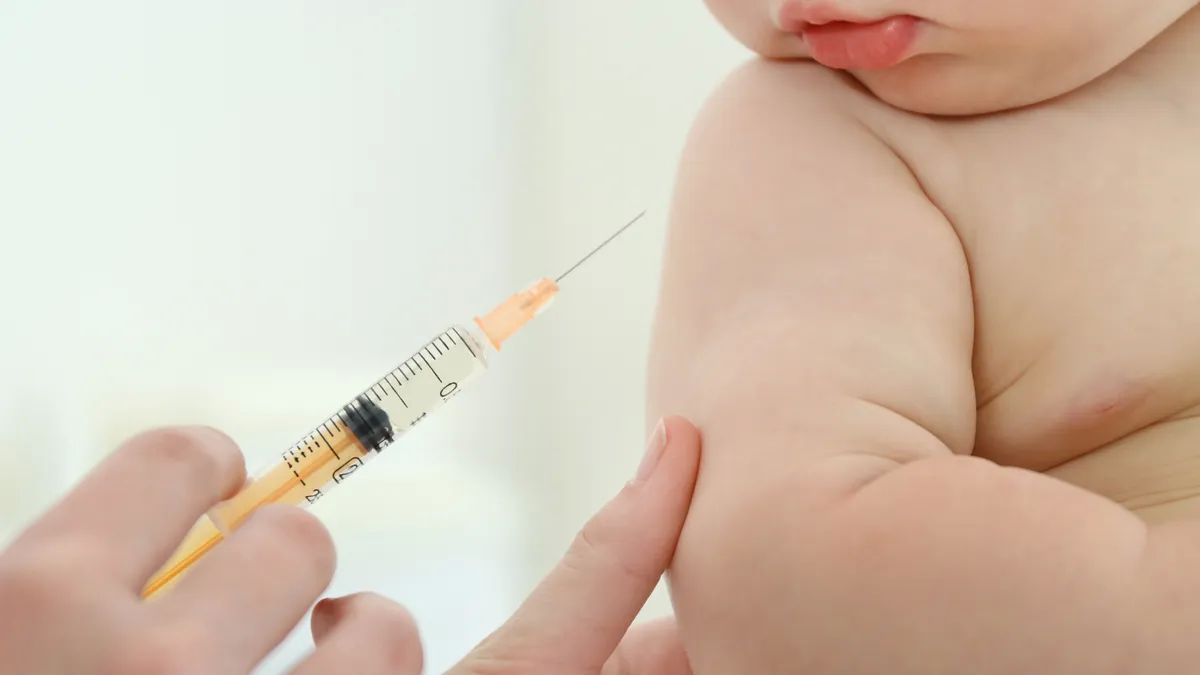 Vacunación: extienden campaña contra el sarampión