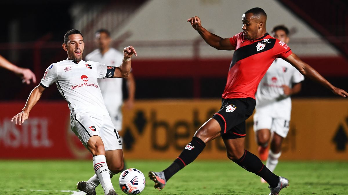 Maxi es titular en Brasil.