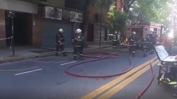 un incendio en balvanera activo un amplio operativo de rescate: que se sabe del estado de los heridos un incendio en balvanera activo un amplio operativo de rescate: que se sabe del estado de los heridos