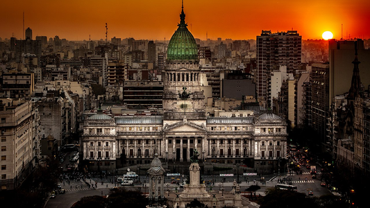 En medio de la pandemia y una crisis inédita, Argentina vota en unas PASO con pocas propuestas y sin un claro camino de salida