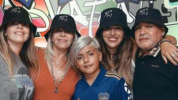 El día que Maradona, anestesiado, pedía por Claudia: Tenía un amor que se notaba