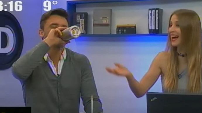 El blooper que pudo haber salido muy mal en tv: ¡Me quemé la cara!