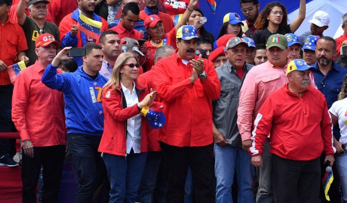 Maduro, en la marcha por los 20 años de chavismo: En Venezuela no hubo ni habrá dictaduras