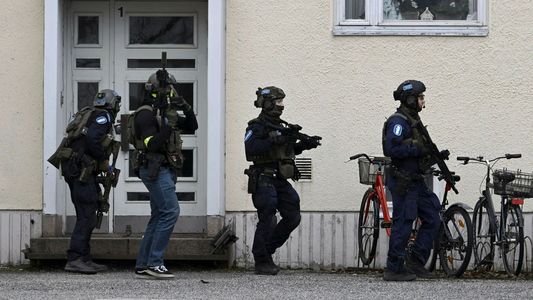 Finlandia: un chico de 12 años baleó a sus compañeros en una escuela