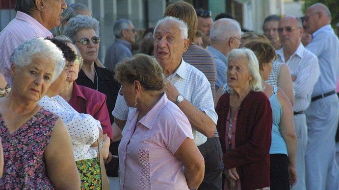 Así es la NUEVA FÓRMULA jubilatoria de Milei: cómo serán los aumentos desde JULIO