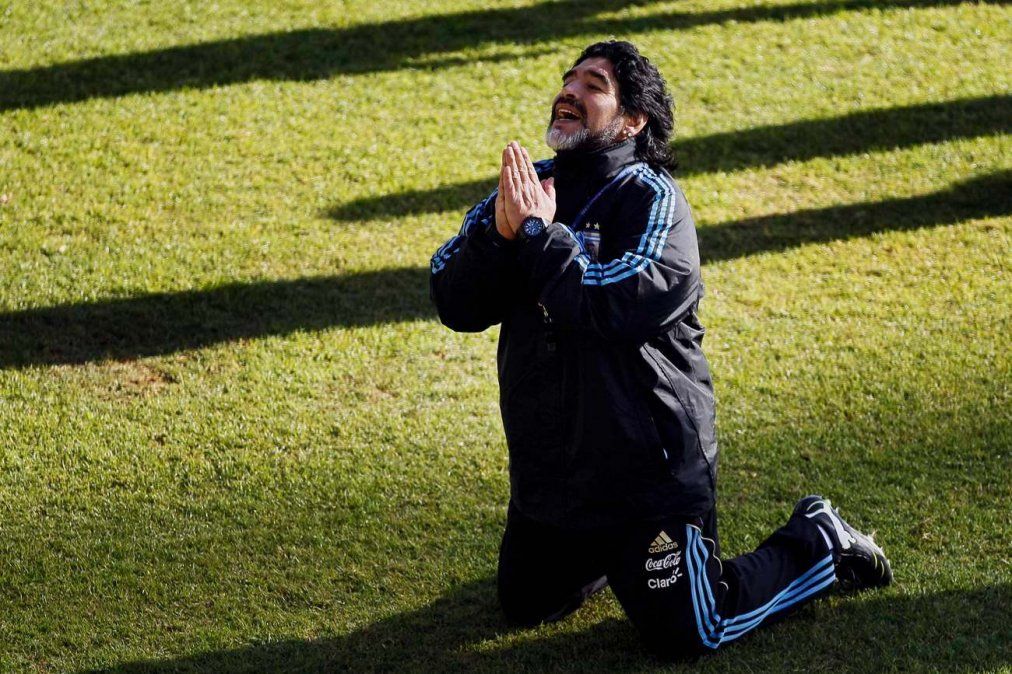 Las últimas horas de Maradona en su casa: ansiedad, depresión y un final en soledad