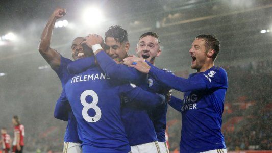 Premier League: Leicester vapuleó 9-0 a Southampton como visitante e igualó la mayor goleada en la historia de la Liga