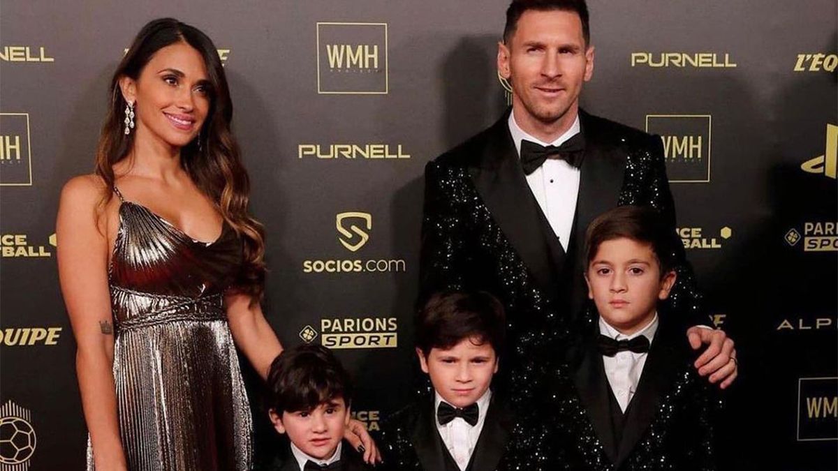 Antonela Rocuzzo, Lionel Messi e hijos.jpg