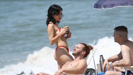 Las fotos de Lali Espósito en las playas de Punta del Este