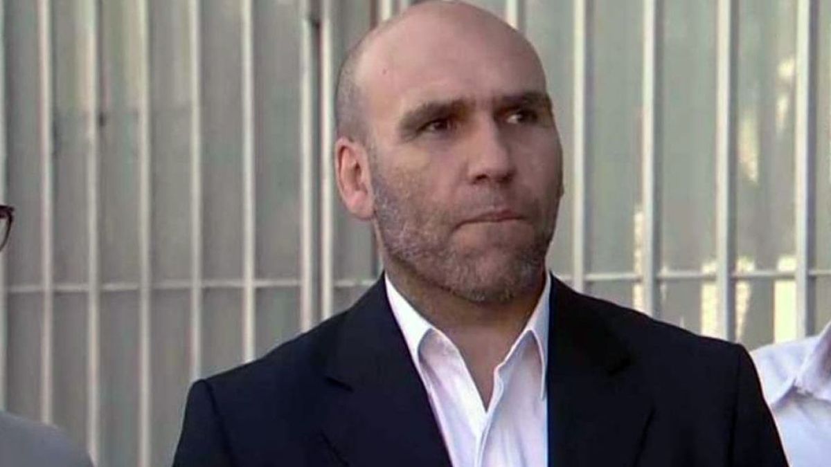 Adrián Arribas junto a los abogados querellantes informaron las últimas novedades en la investigación.&nbsp;