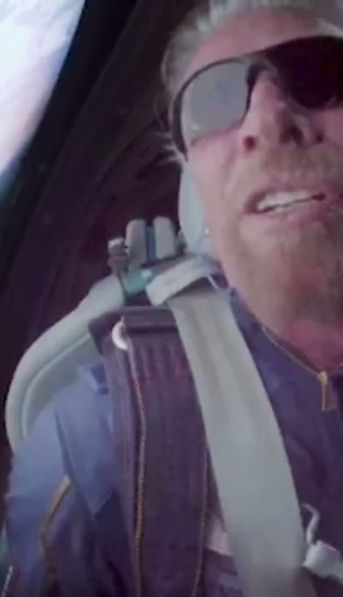 Richard Branson madrugó a Jeff Bezos en la carrera de los megamillonarios astronautas