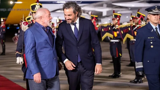 Argentina planteó pagar en reales los acuerdos con Brasil para cuidar la salida de dólares