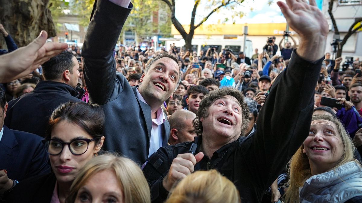  ¿Una elección local o elección nacional? Adorni, vocero presidencial, candidato del oficialismo (Foto: archivo).