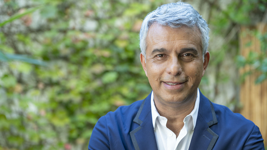 Mario Massaccesi cambió de opinión y conducirá un emblemático programa de televisión