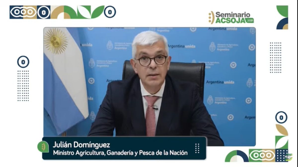 Julián Domínguez abrió su nueva etapa en el Ministerio con un mensaje a la cadena de la soja. 