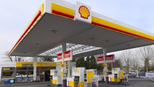 A partir de la medianoche, Shell subirá 2,1% el precio del combustible