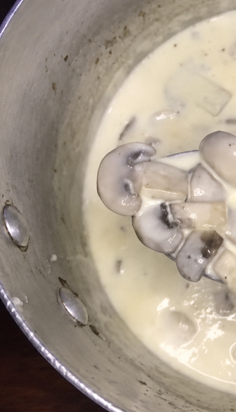 Crema de champiñones: la receta fácil para preparar una salsa suave y sabrosa