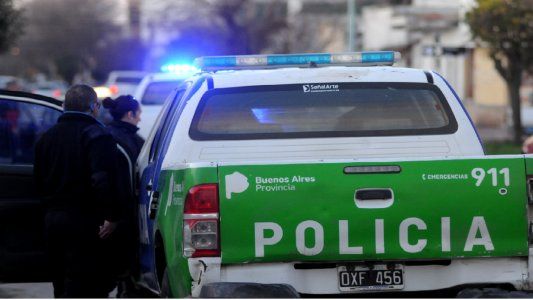 Una mujer quiso sacarse una foto con un arma y, accidentalmente, mató a una persona