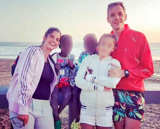 Los adoptaron en África y los abandonaron en una comisaría de Bahía Blanca: la dolorosa historia de dos hermanitos de 6 años
