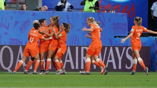 Mundial femenino: Holanda e Italia ganaron sus partidos y se enfrentarán en cuartos de final