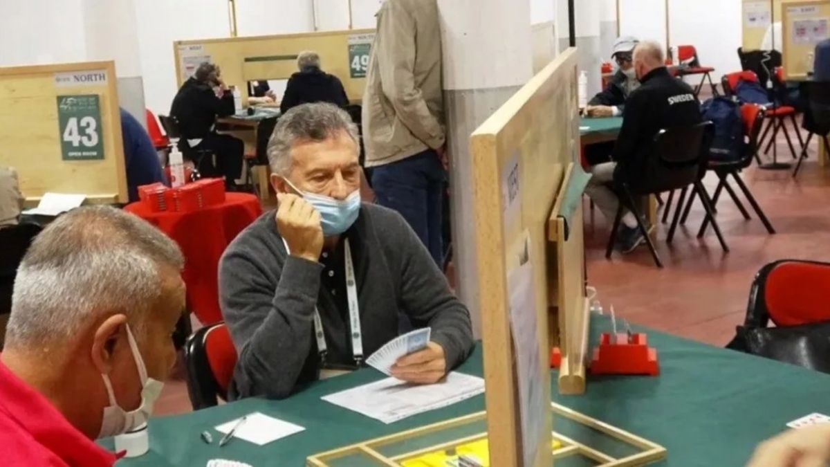 Macri no participó en el último partido de la Argentina en el Mundial de Bridge de Italia: la selección no pudo quedar entre los 8 mejores. (Foto: NA)