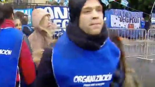 Agredieron a Mercedes Ninci en la marcha K en apoyo a Cristina