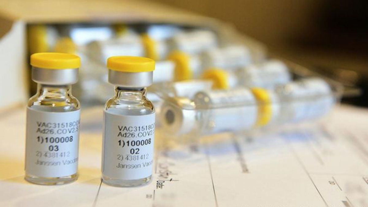 Las nuevas vacunas COVID-19 están en proceso de aprobación