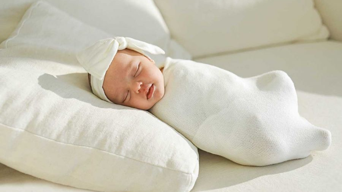 Ana Carolina, la hija de Pampita y Roberto García Moritán, realizó una producción de fotos para Caras. 