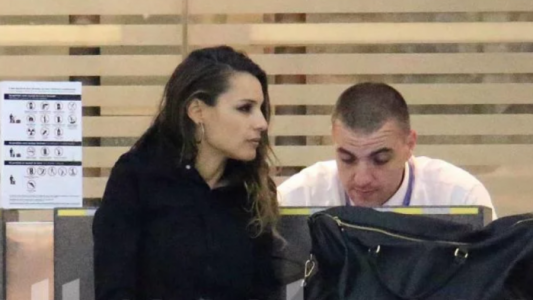 Terrible momento para Pampita en Ezeiza: lo que tuvo que pasar