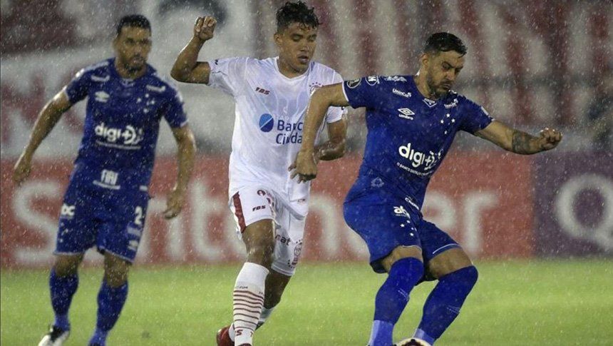 Copa Libertadores: Huracán empató 0 a 0 ante Emelec y se trae un buen punto desde Ecuador
