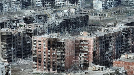 La ciudad fantasma de Ucrania: así quedó Bajmut tras los ataques de Rusia durante 225 días