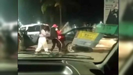 Cantante de cumbia 420 destrozó un auto y se justificó de manera insólita: A mi mamá no la toca nadie