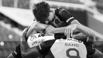 Lanús dio el golpe y eliminó a Independiente de la Sudamericana: le ganó 3-1 y jugará las semis contra Vélez