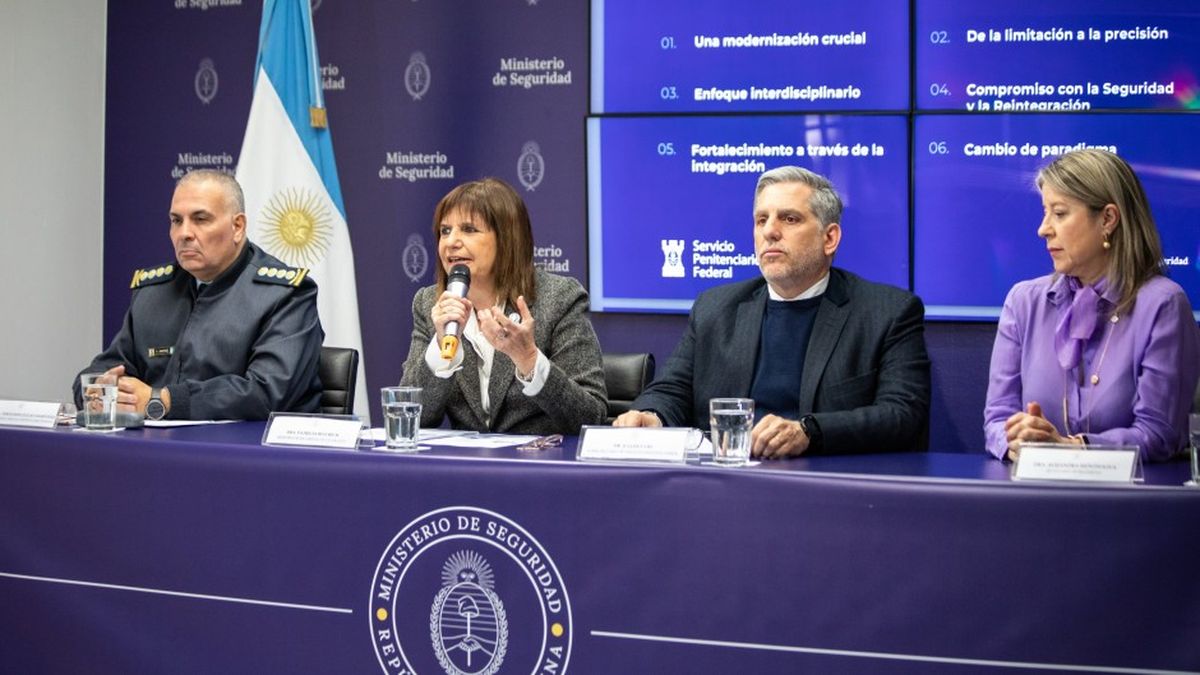 Julián Curi presentó su renuncia tras un apercibimiento judicial y cuestionó la intervención de la Justicia porteña. (Foto: archivo).