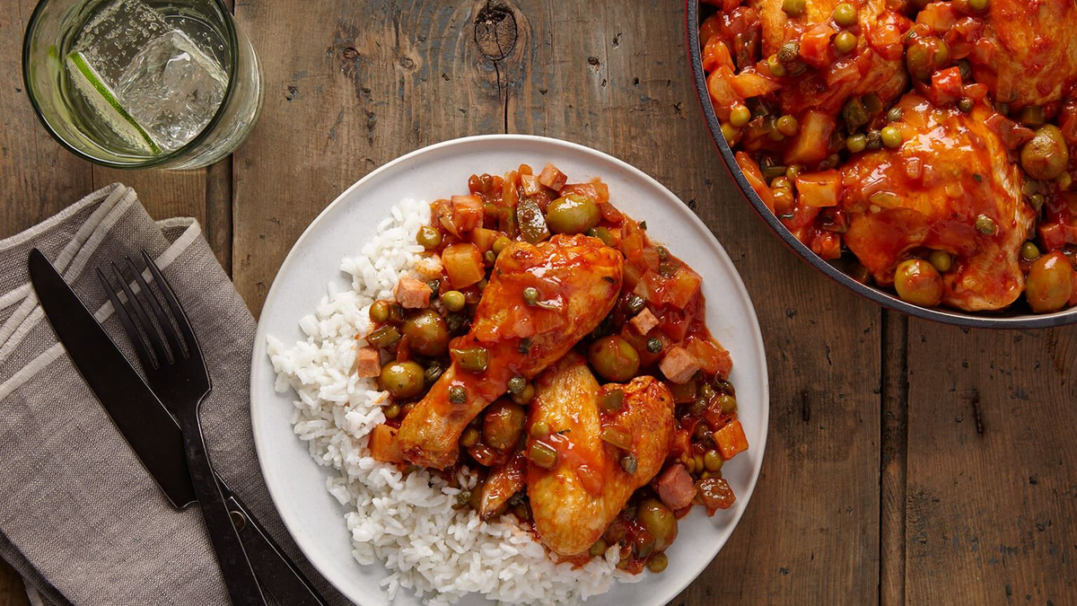 FRICASÉ DE POLLO receta: la MEJOR OPCIÓN para acompañar con hierbas aromáticas 