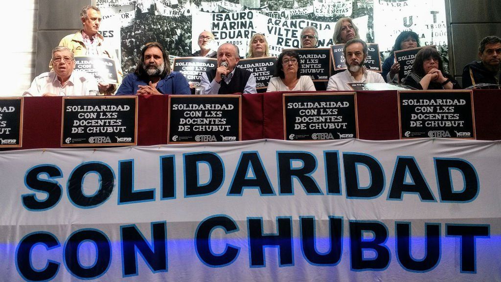 Ctera anunció un paro de 24 horas para este jueves en solidaridad con los docentes de Chubut muertos en un accidente