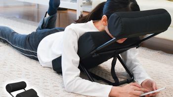 Innovador: el accesorio que sostiene la cabeza de los jugadores de videojuegos para ahorrarles todo esfuerzo corporal