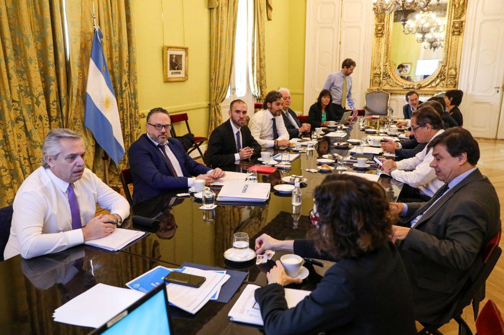 Cómo es la sala de situación de Alberto Fernández para tomar las medidas drásticas durante la crisis