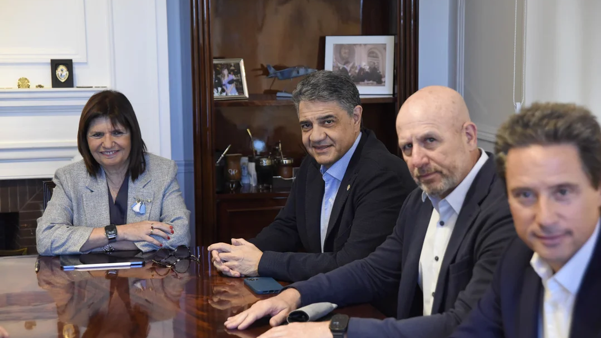 Los equiós de Nación y la Ciudad. Los equiós de Nación y la Ciudad.