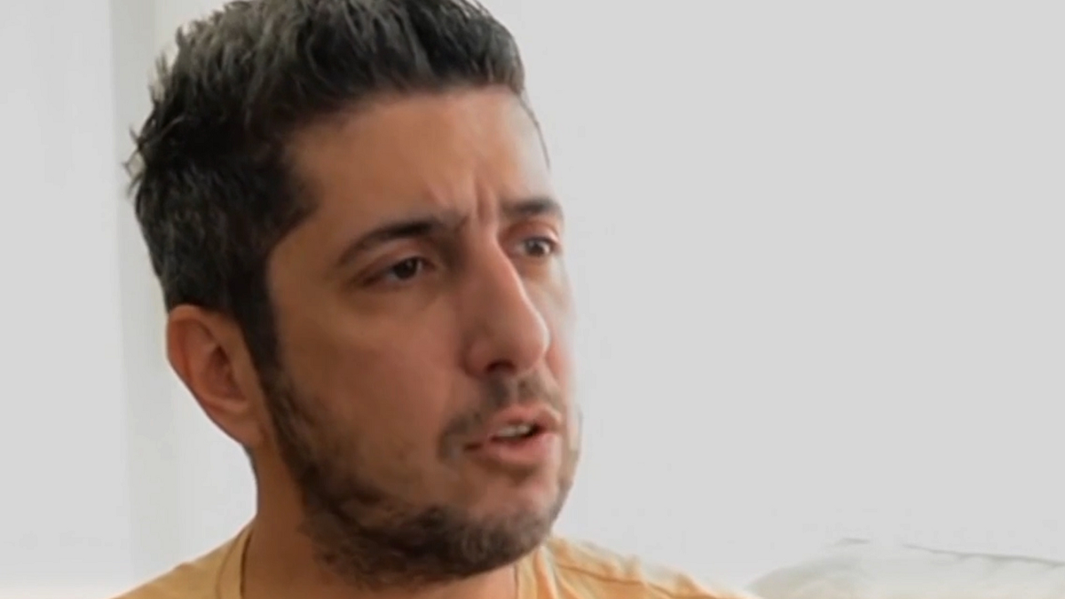 Ángel de Brito reveló dónde está parando Jey Mammon en Madrid: Se hospeda en...